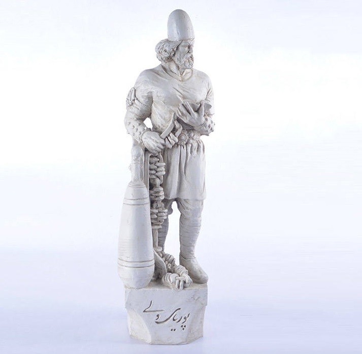 普里亚-耶·瓦利雕塑 – 伊朗摔跤冠军