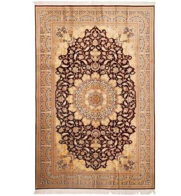 伊朗丝地毯 手工结制 Medallion 设计 奶油色 – Qom