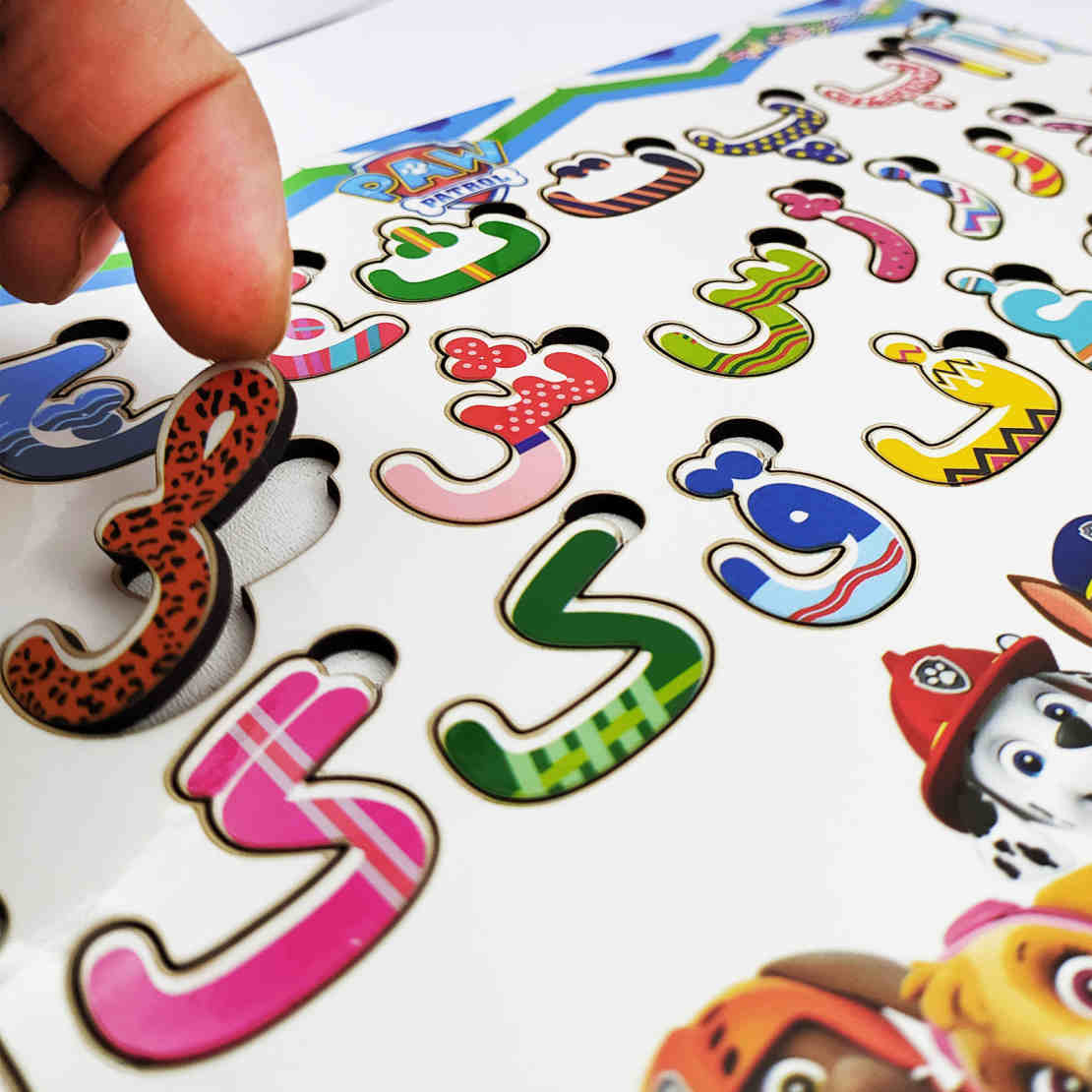 儿童波斯字母教育板