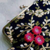 Thumbnail 3: 刺绣手拿包 – 花卉图案 Tabasom 款