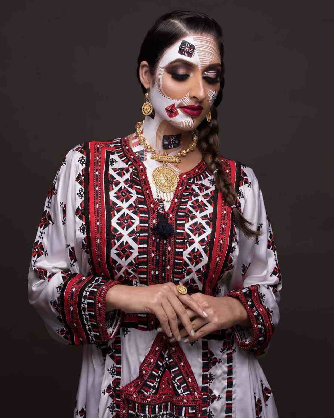 手工巴洛奇刺绣服装面板 – GL