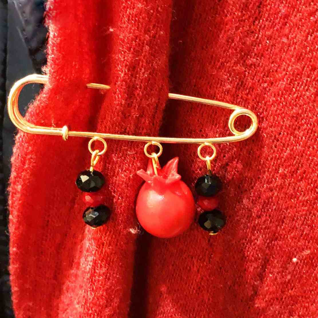 Delbar安全别针胸针 – 优雅防护配件