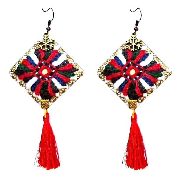 Main image of 波斯刺绣耳环 – 俾路支传统流苏 Suzani Hanna 款