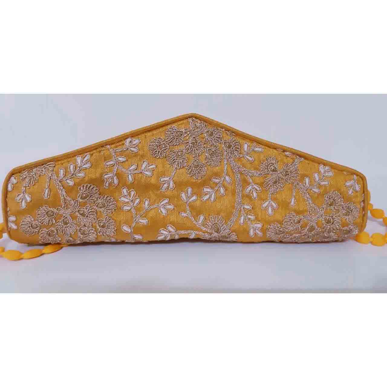 刺绣手拿包 – 金色花卉设计 A4