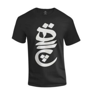 伊朗风格黑色T恤 Calligraphy Hich款 — 艺术“Hich”书法图案