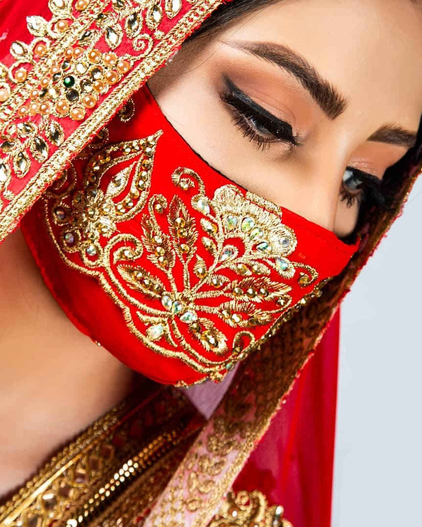 Main image of 手工时尚刺绣女士口罩 – Abtin 款