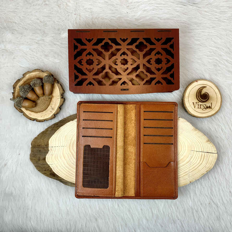 波斯皮革长款钱包 – God 设计