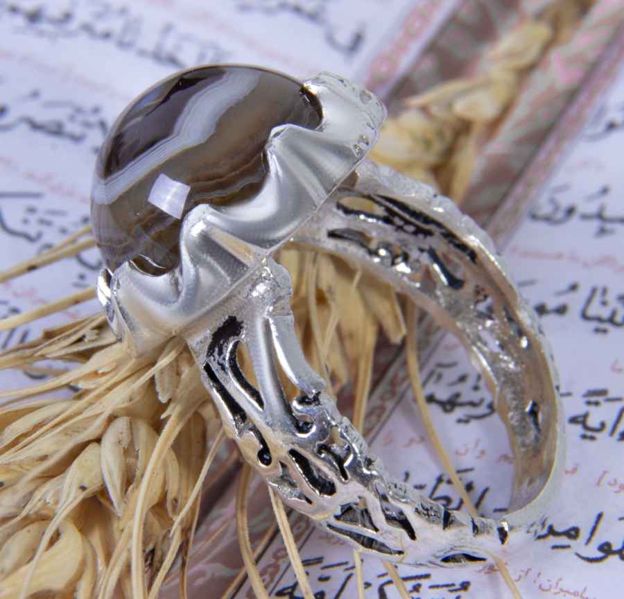 Main image of 波斯苏莱曼红玛瑙银戒指（男士款，Eye 款）