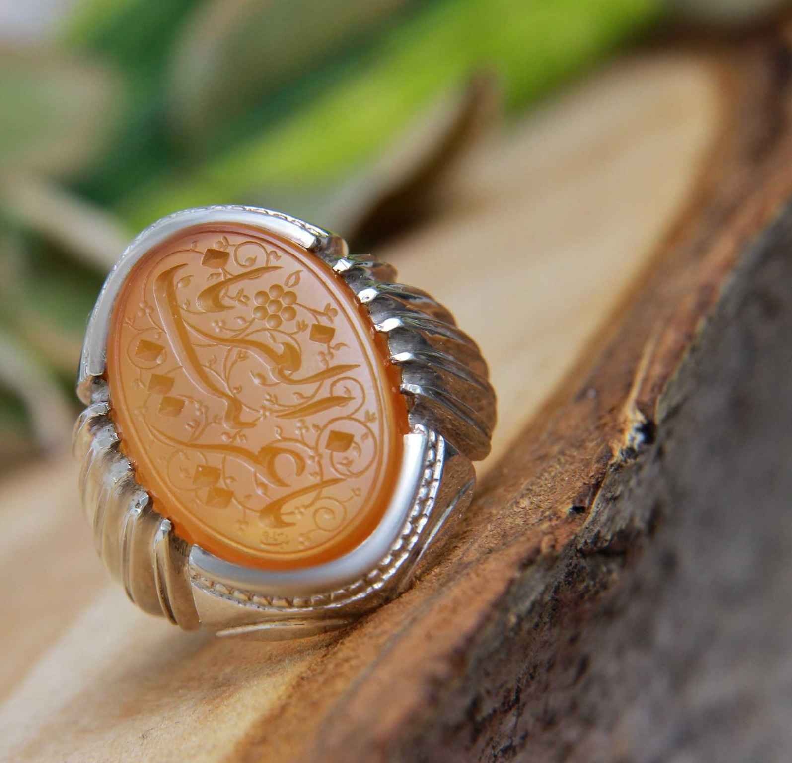 Main image of 伊斯兰也门红玛瑙银戒（男士款）—— Ya Ghareeb ul Ghuraba