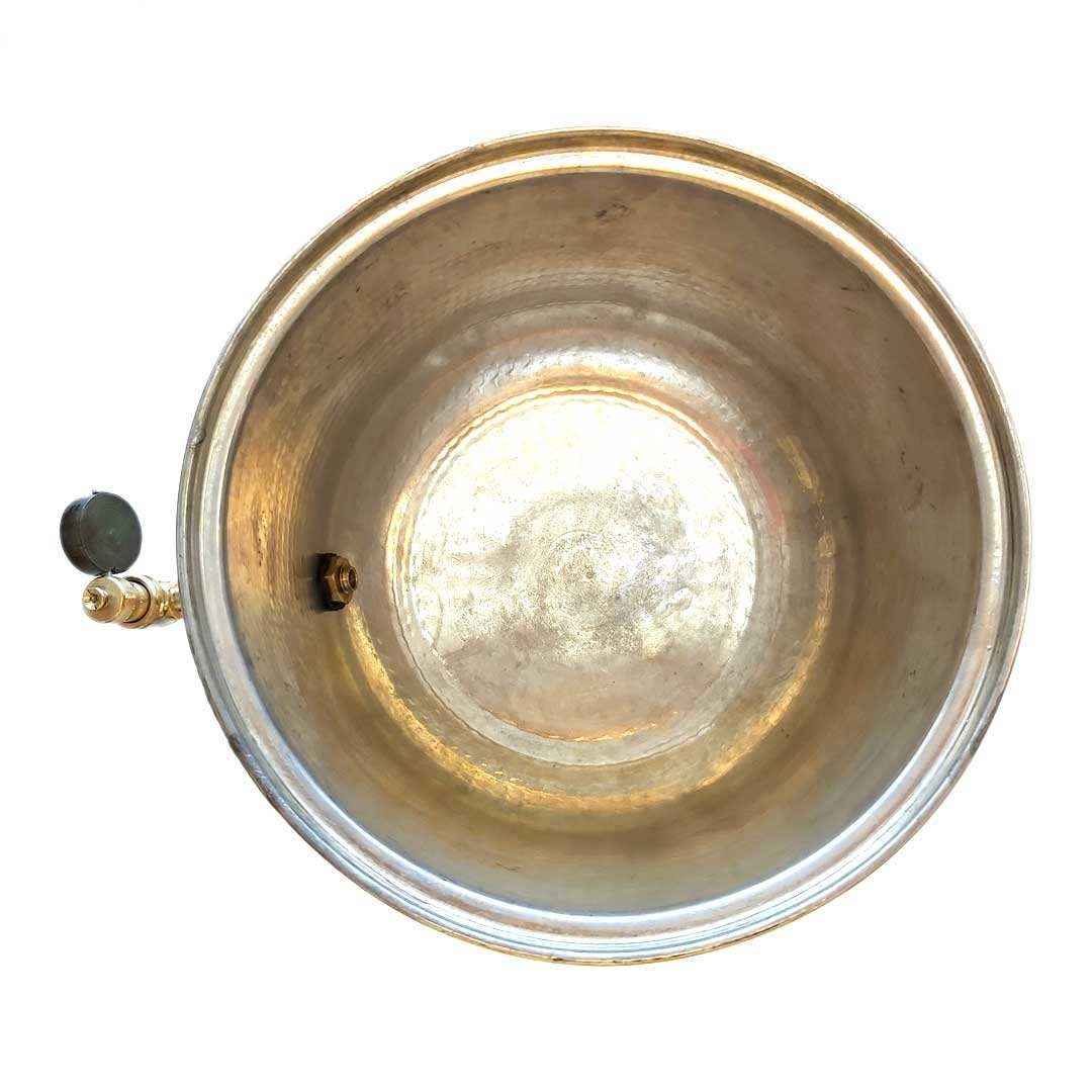 波斯锤纹铜水箱 G643