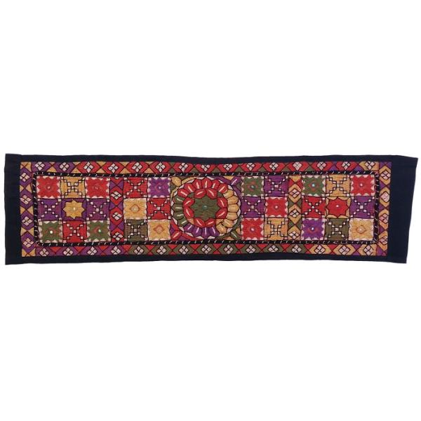 Main image of 手工刺绣桌旗 —— Sun 款