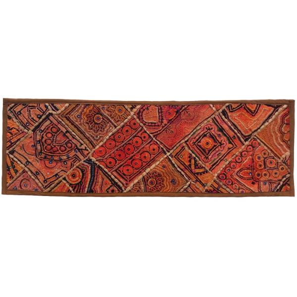 Main image of 拼布刺绣桌旗 —— Adaak 款