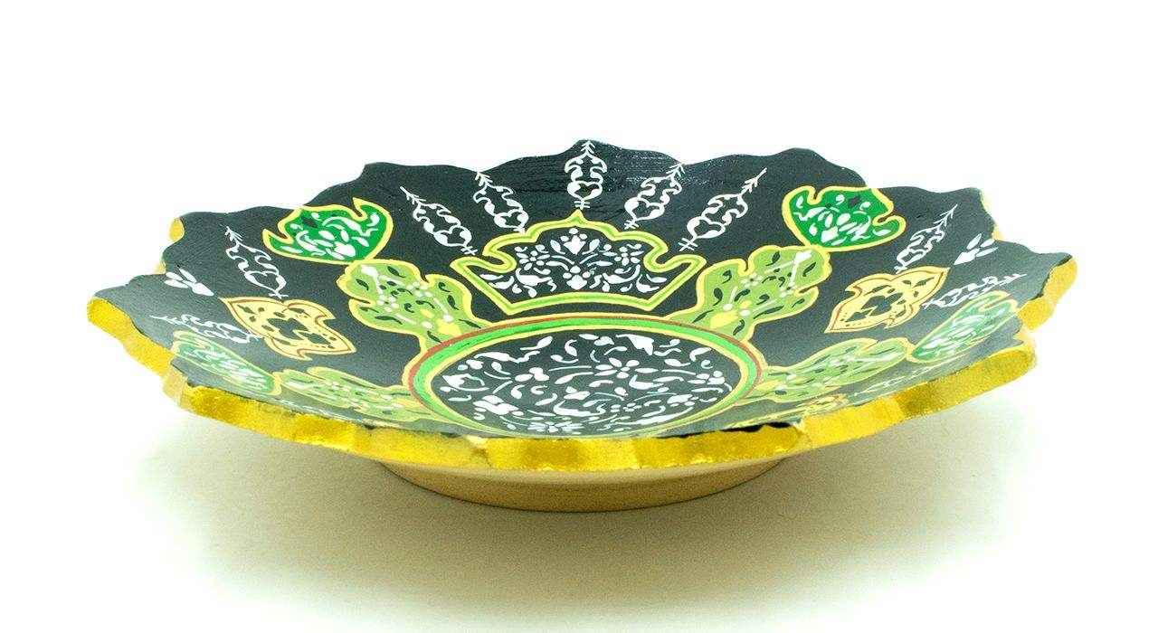 装饰陶瓷盘 手绘 黑色与绿色