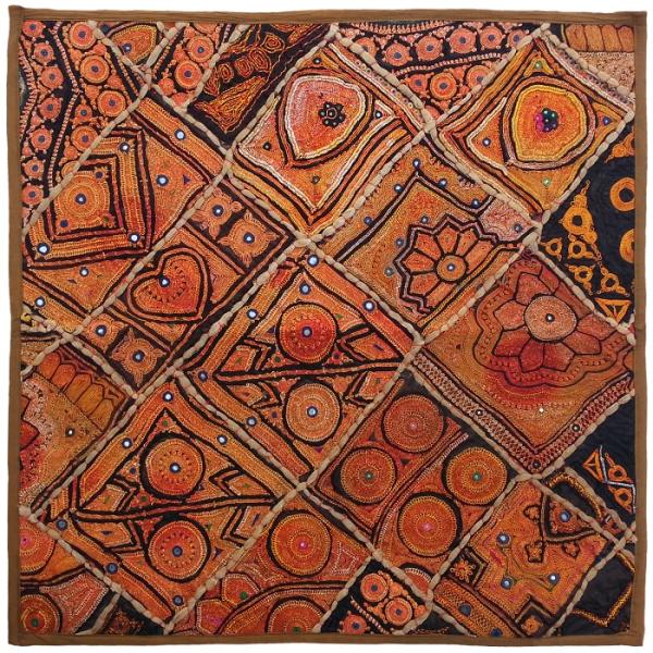 Main image of 拼布刺绣桌布 —— Town 款