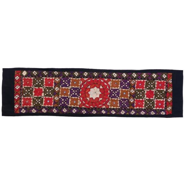 Main image of 手工刺绣桌旗 —— Hanna 款