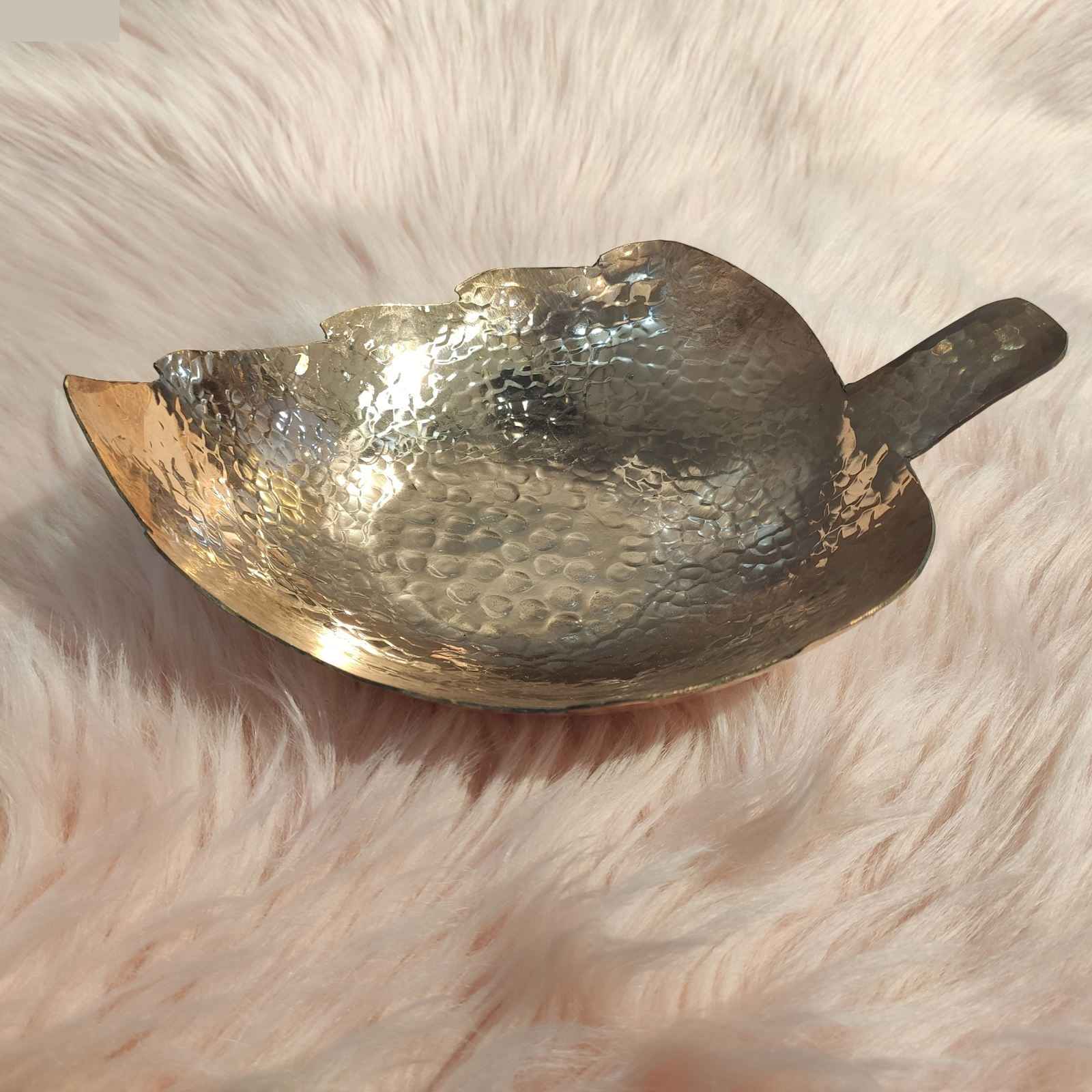 适合盛水果和甜点的铜碗，手工锤制，叶子款