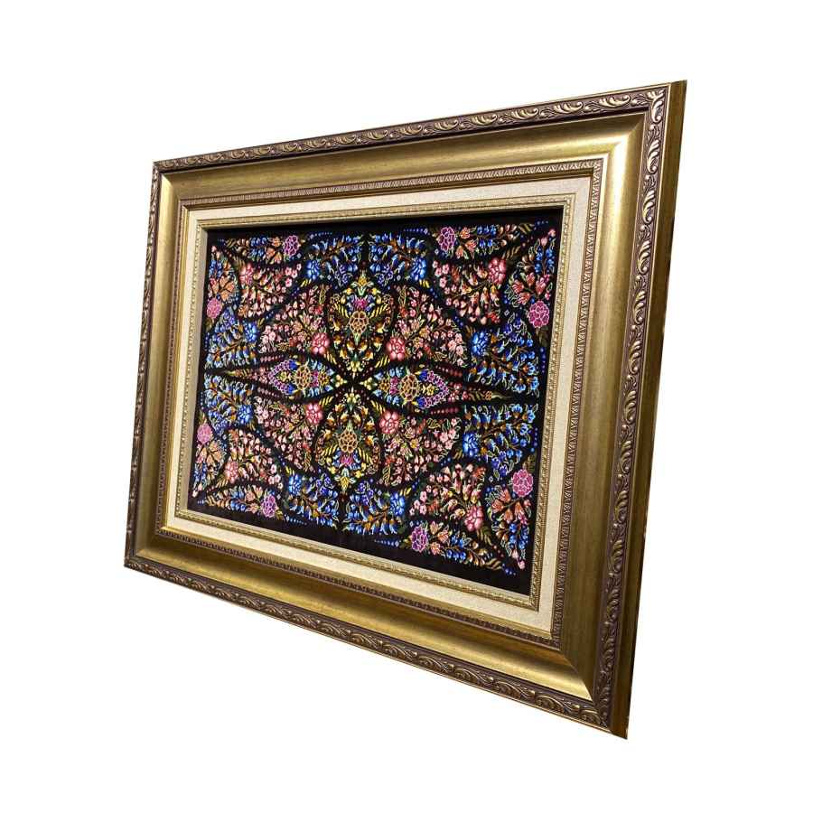 手工结制波斯塔布里兹挂毯，描绘蝴蝶