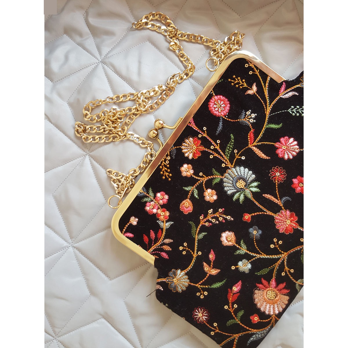 刺绣手拿包 – 精美花卉设计 Magnolia 款