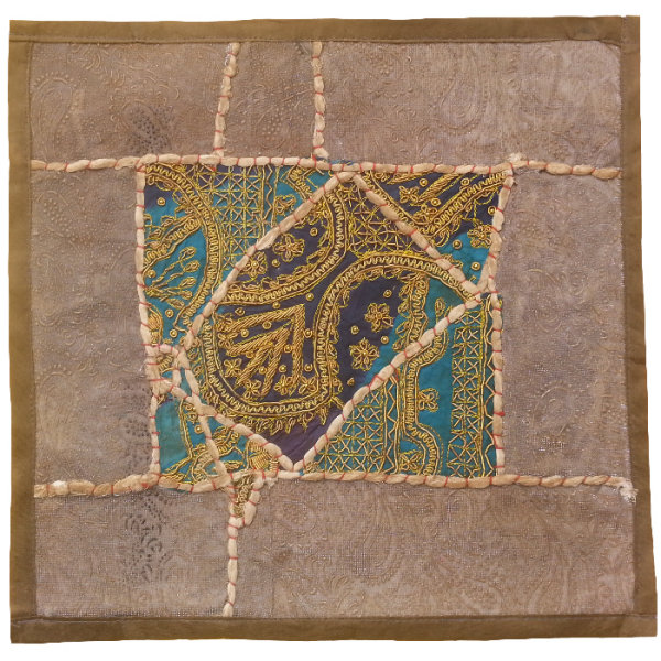 Main image of 刺绣靠垫套 – 蓝色苏扎尼设计