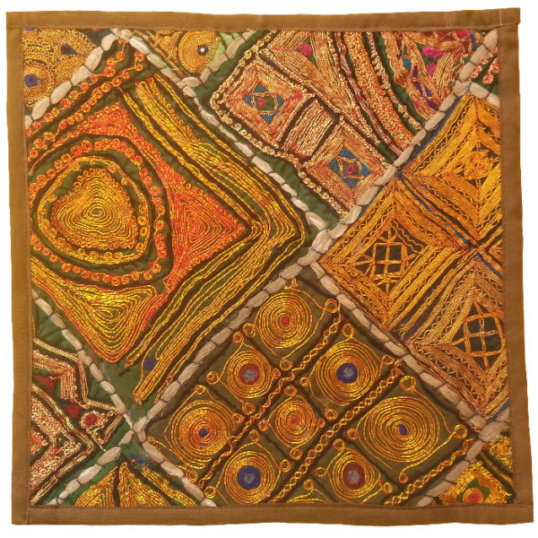 刺绣靠垫套 – Dalan 苏扎尼设计