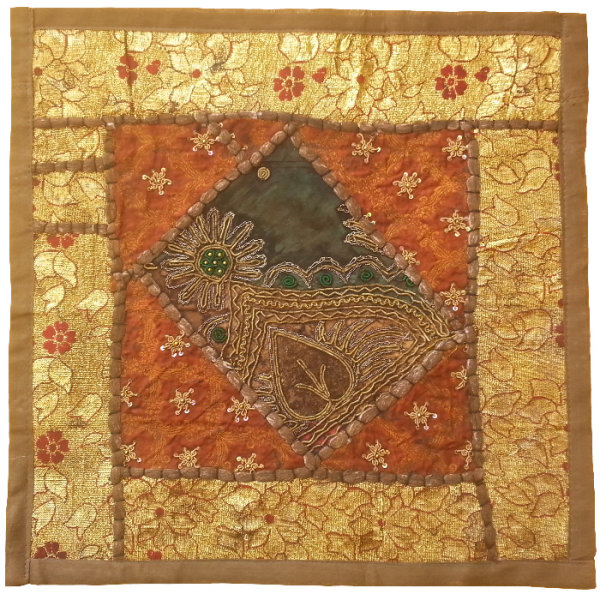 Main image of 刺绣靠垫套 – 金色设计