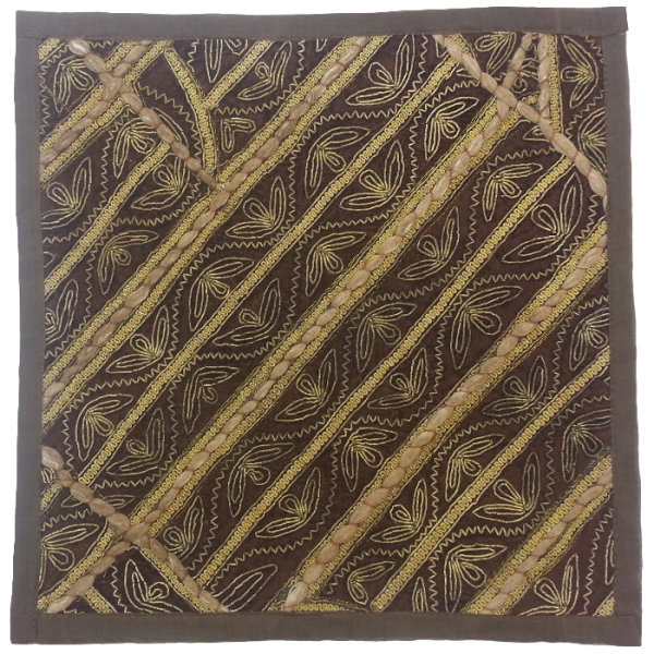 刺绣靠垫套 – Kabir 苏扎尼设计