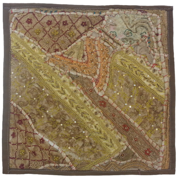 Main image of 刺绣靠垫套 – Town 苏扎尼设计