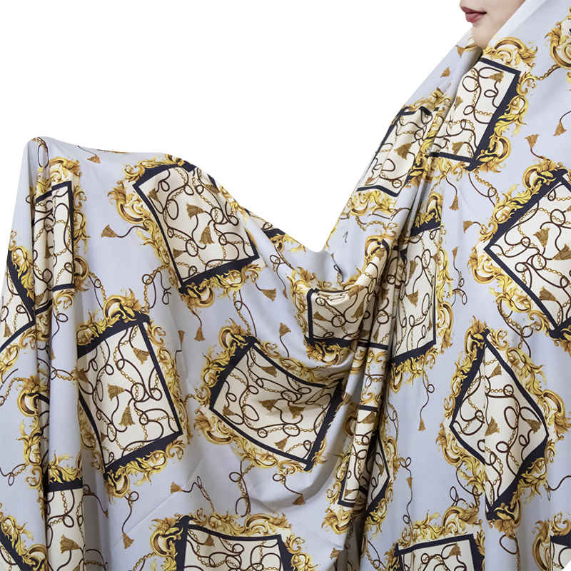 伊朗传统文化查多尔女装 – 彩色，适合日常与礼拜 – Golden White 款