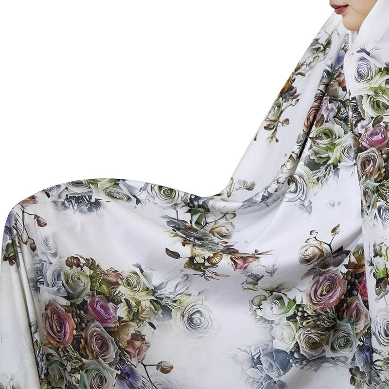 伊朗传统文化查多尔女装 – 彩色，适合日常与礼拜 – Bunch of Flowers 款