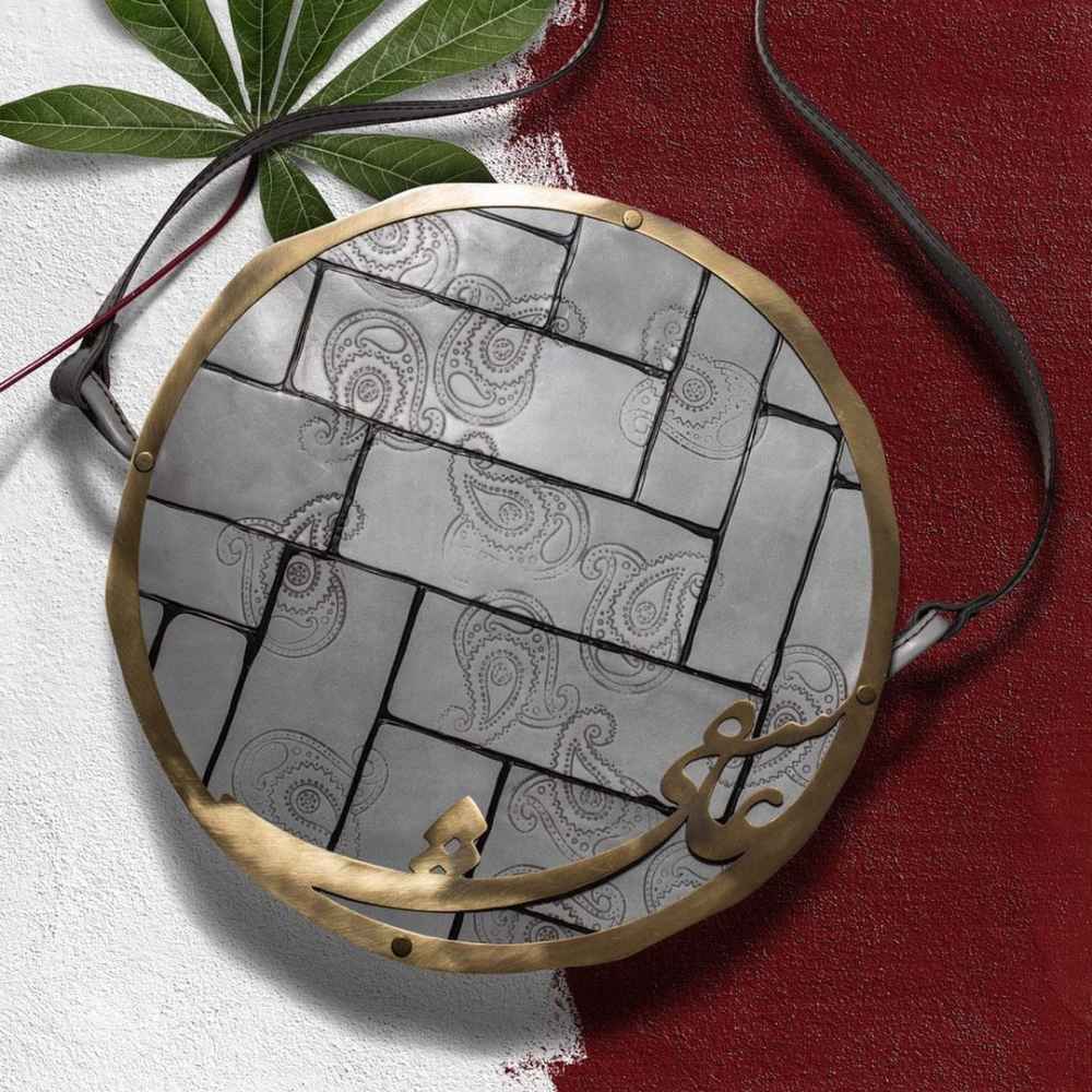 Main image of 奢华手工皮革斜挎单肩包 – Love 款