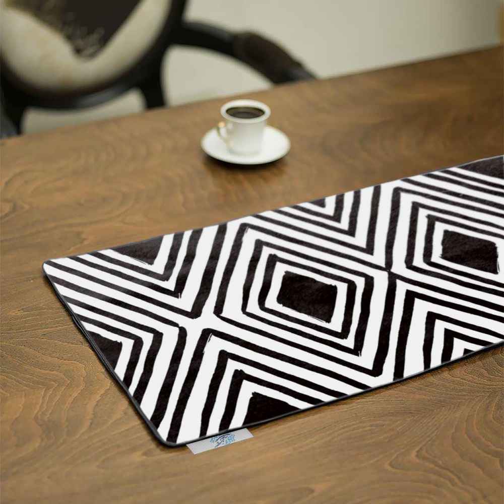 波斯优雅天鹅绒桌旗 – Modern 型号