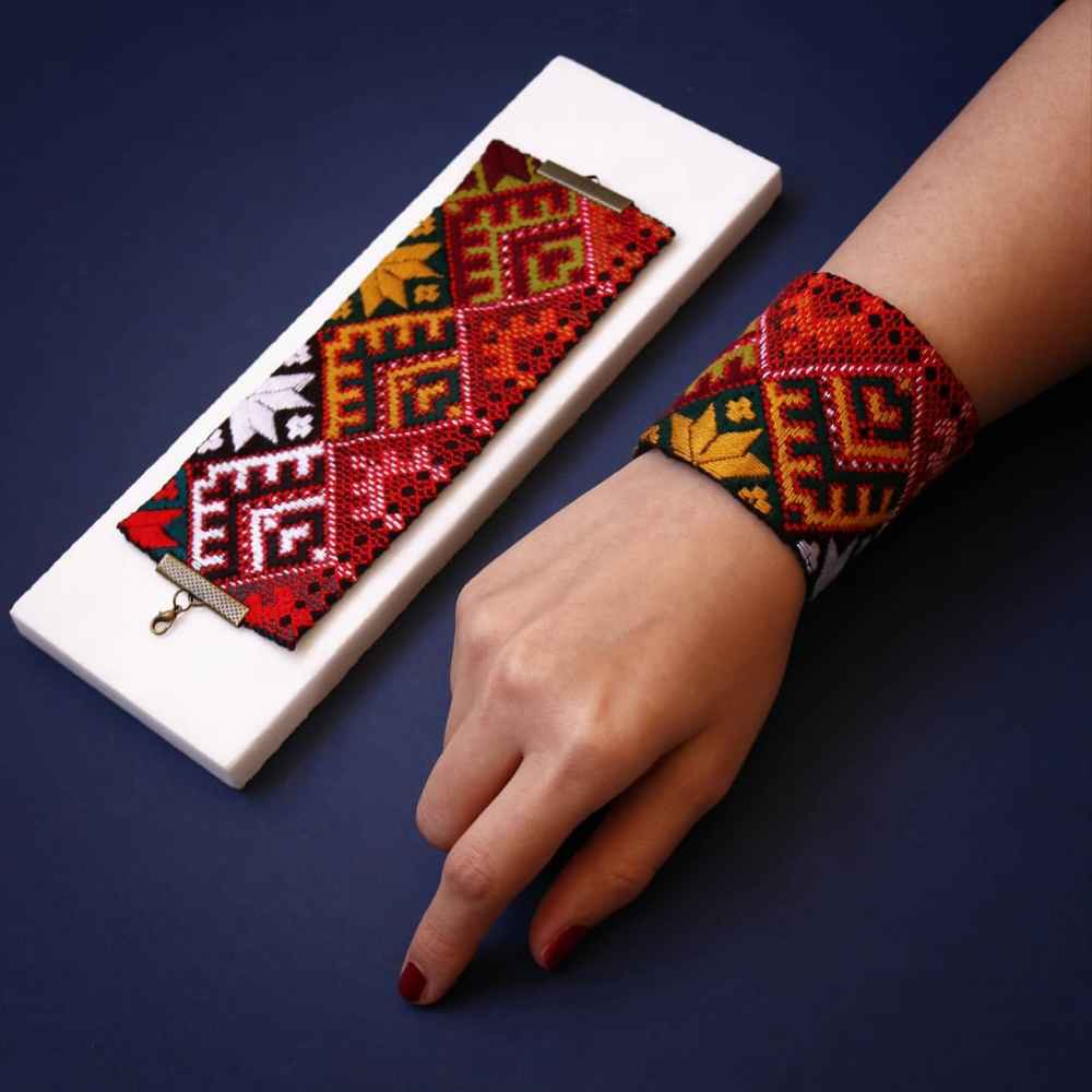 Main image of 波斯刺绣手链 – Yeganeh款式