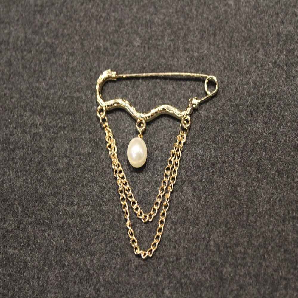 Main image of 现代安全别针胸针 – 镶钻款，优雅魅力