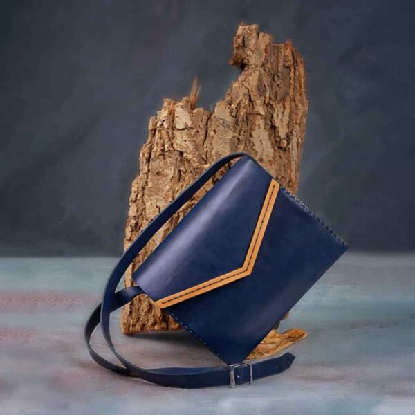 奢华手工皮革斜挎单肩包 – Darya 款