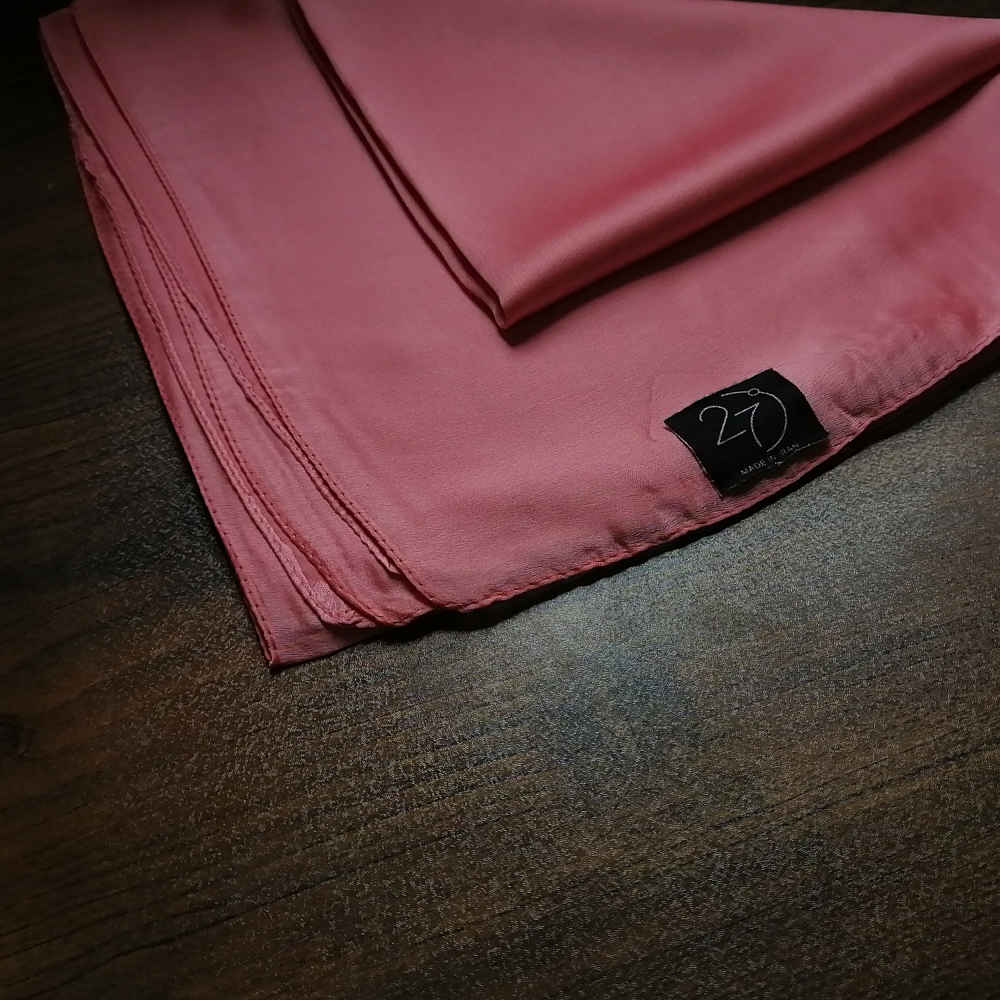 女士夏季花卉印花围巾 – 豪华鲜艳 Lara 设计