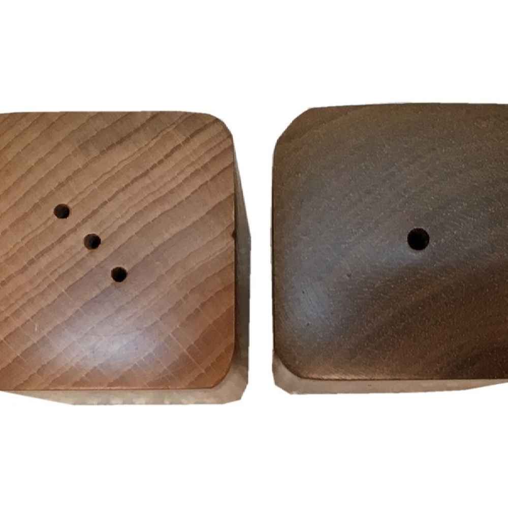 木质盐和胡椒调味罐套装 – Luck