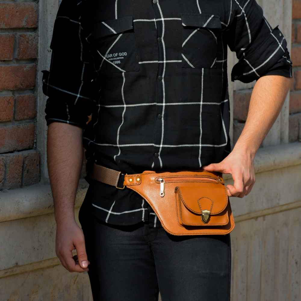 真皮腰包，配可调节腰带 – 女士日常随身