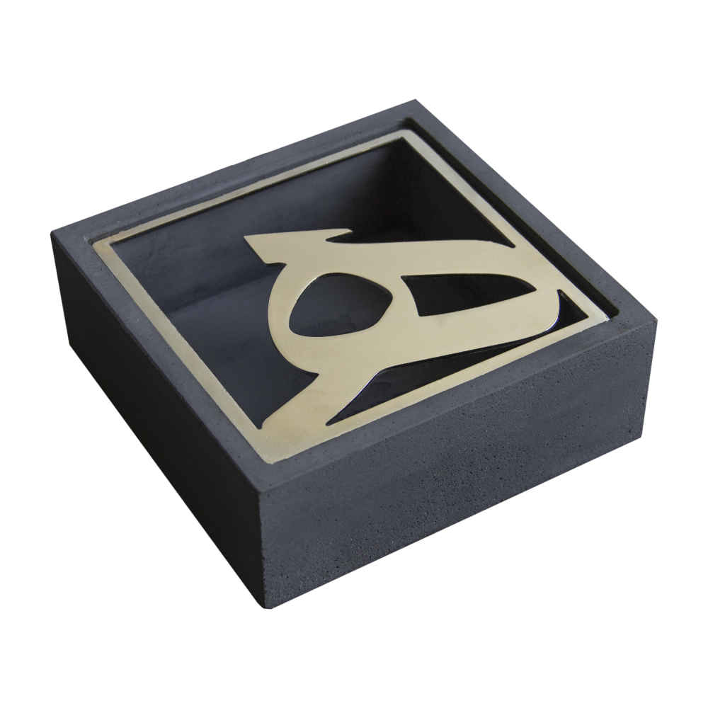 Main image of 波斯水泥烟灰缸 – 现代书法“他”设计