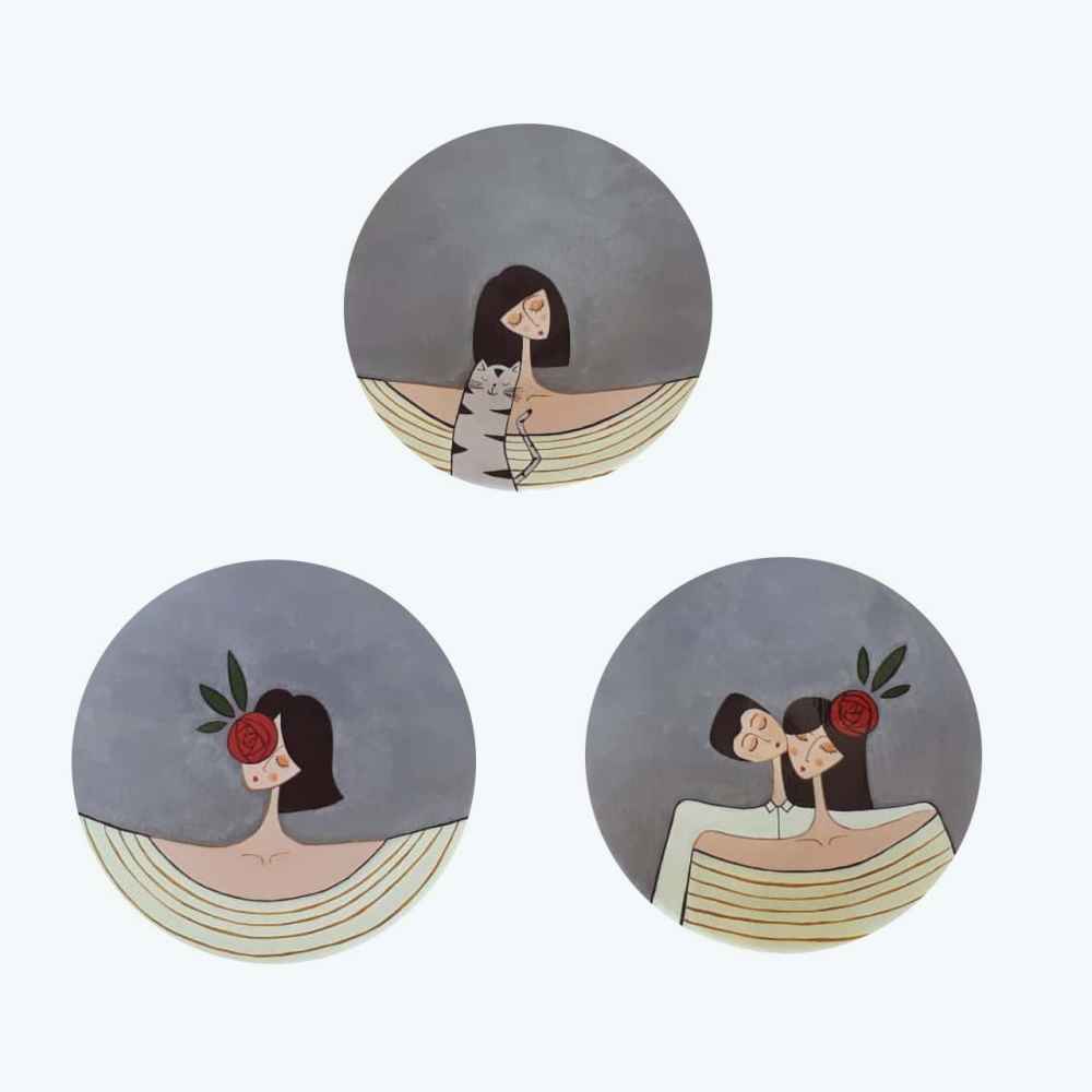 Main image of 三件套 手绘装饰陶瓷盘 爱之肖像