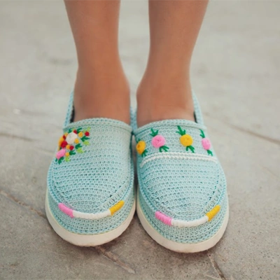 传统编织鞋 – 今日订购