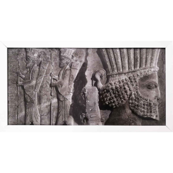 原创波斯黑笔画 —— 尼莉娅·梅赫尔巴赫什绘《波斯波利斯》