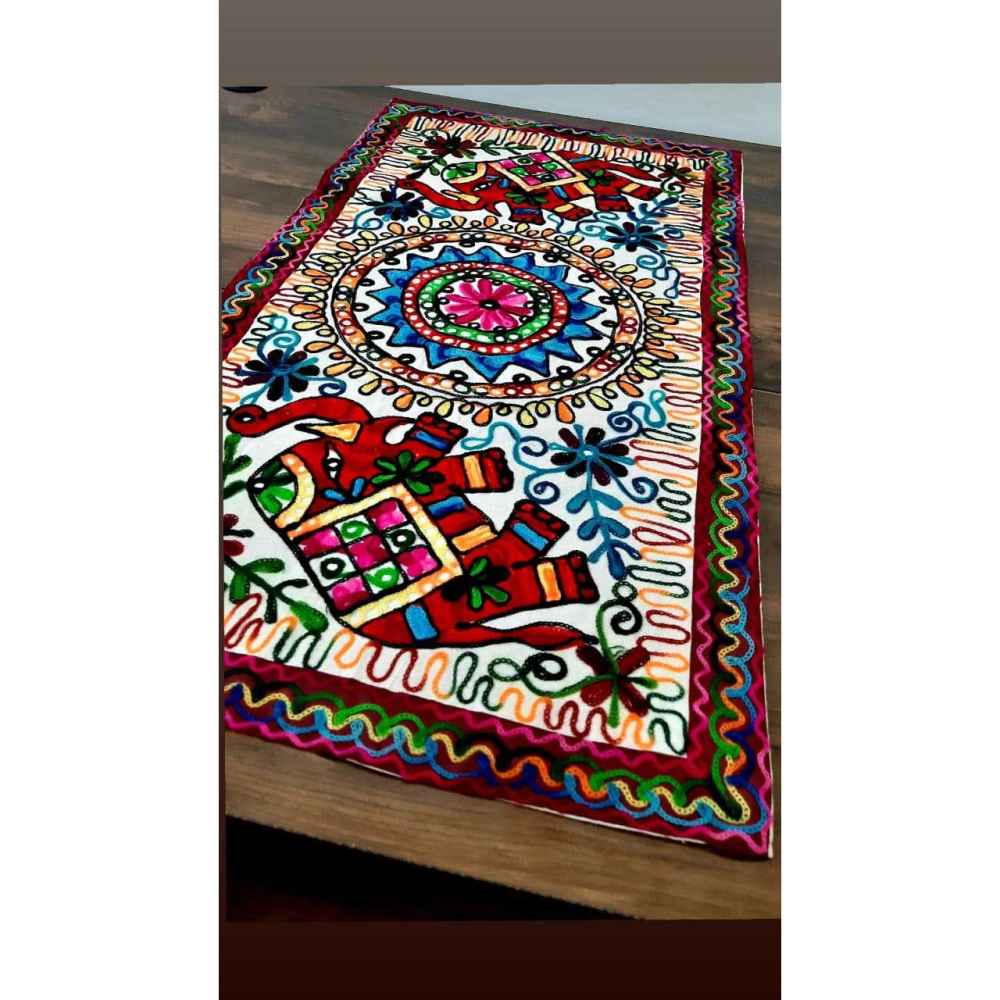 刺绣挂毯——巴洛奇文化遗产 Shina 图案纺织艺术