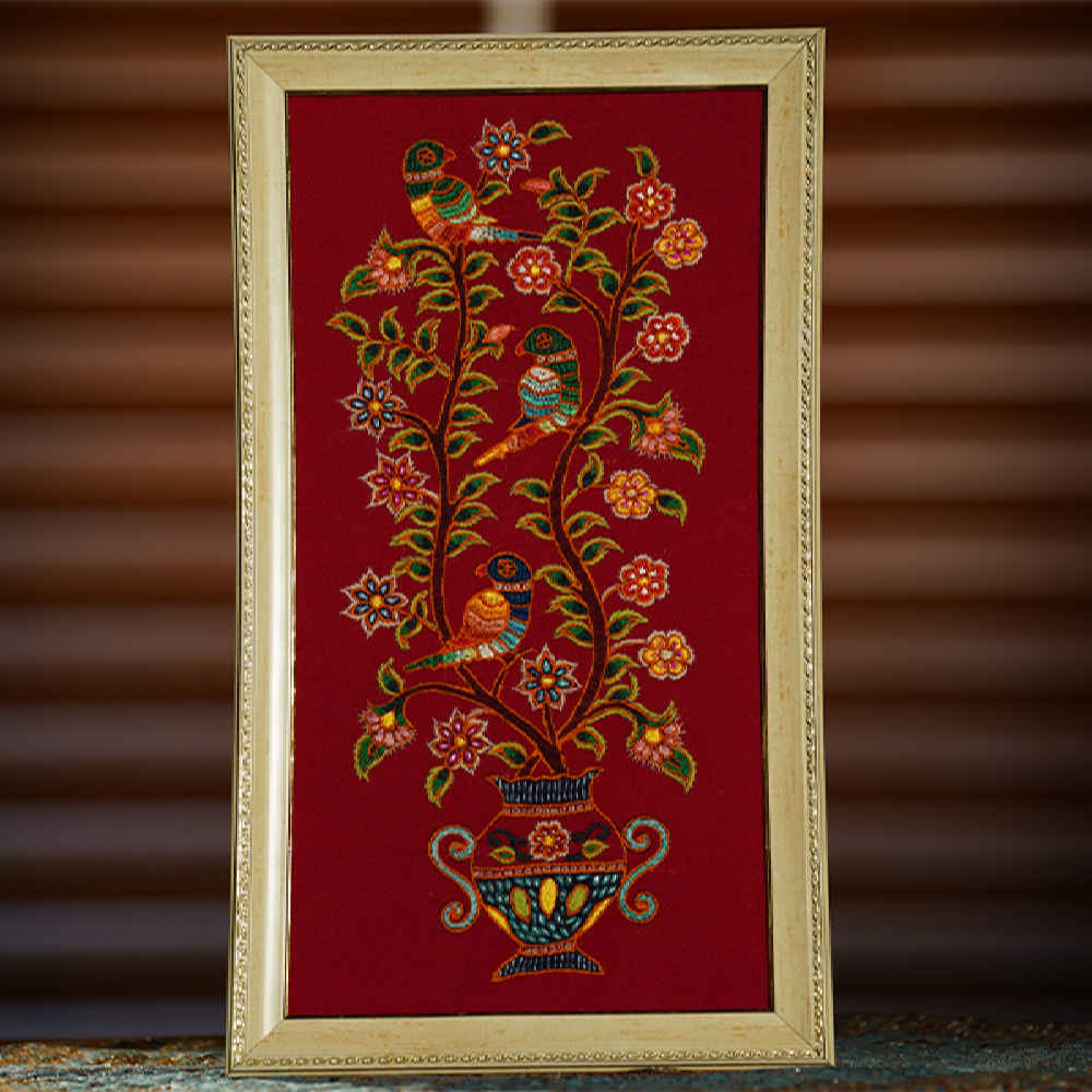 波斯刺绣挂毯——花卉 Pateh 图案纺织艺术