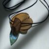 Thumbnail 2: 木与树脂项链 手工艺术 大胆风格 Kian