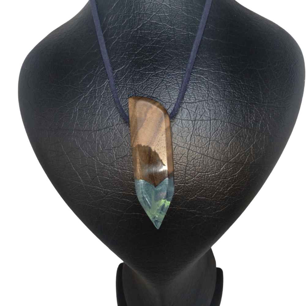 Main image of 木与树脂项链 手工艺术 大胆风格 Kian