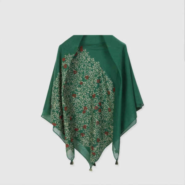 女士夏季花卉印花围巾 – 豪华而鲜艳的设计