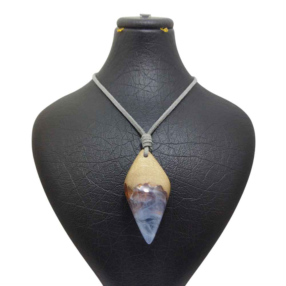 木与树脂项链 手工艺术 大胆风格 Bita