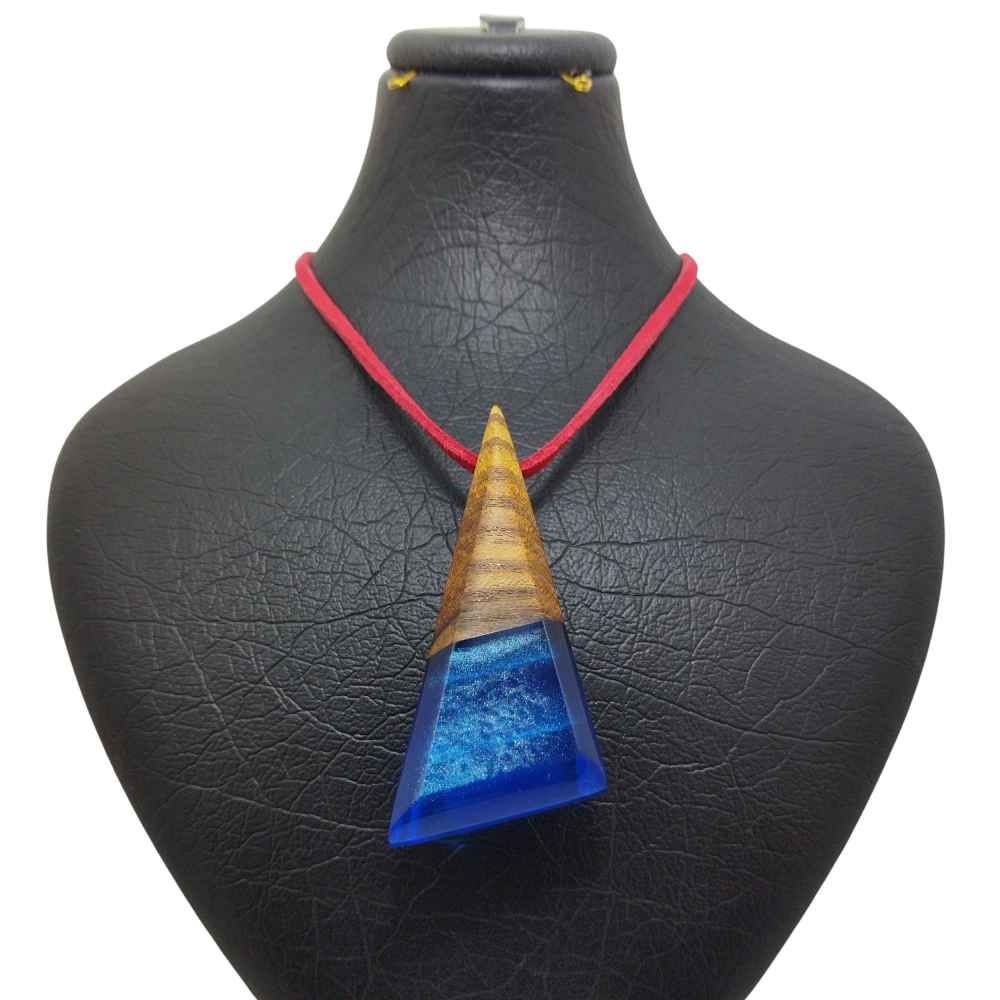 Main image of 木与树脂项链 手工艺术 大胆风格 Tiara