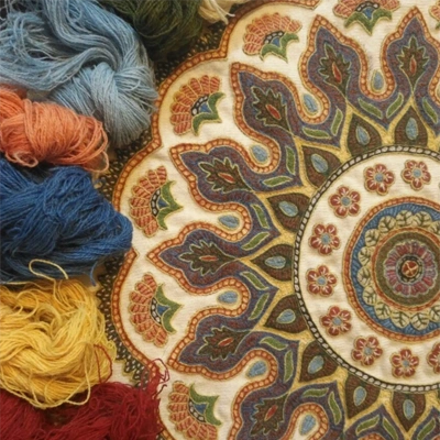 刺绣桌布 – 立即订购