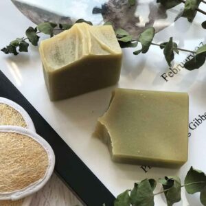 天然香皂——适合中性肌肤，含螺旋藻粉